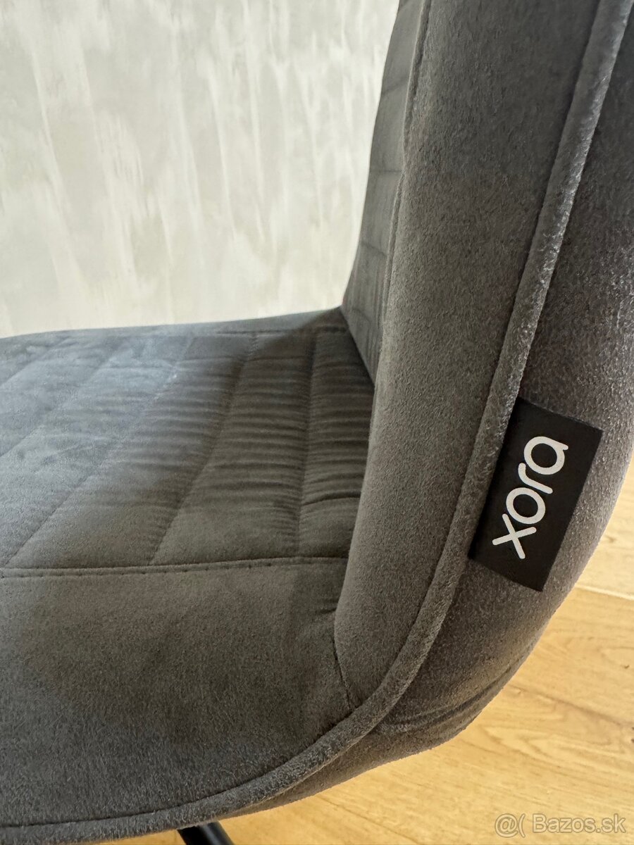 Predám čalúnené stoličky XORA - 4 ks - 4