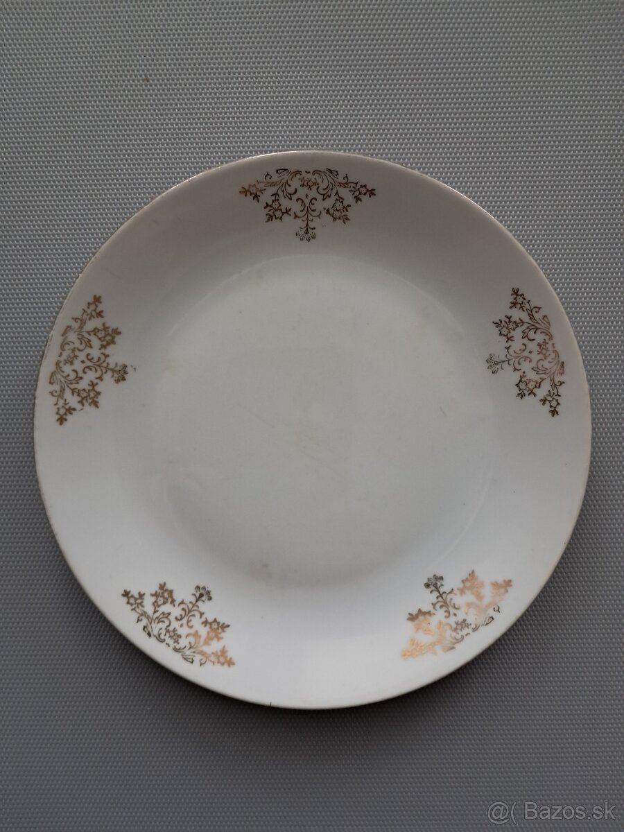 Predám dezertné tanieriky - 9 ks - 4