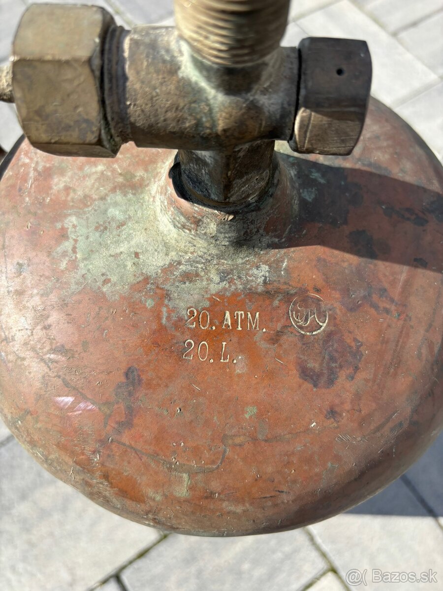Staré medené tlakové nádoby. - 4