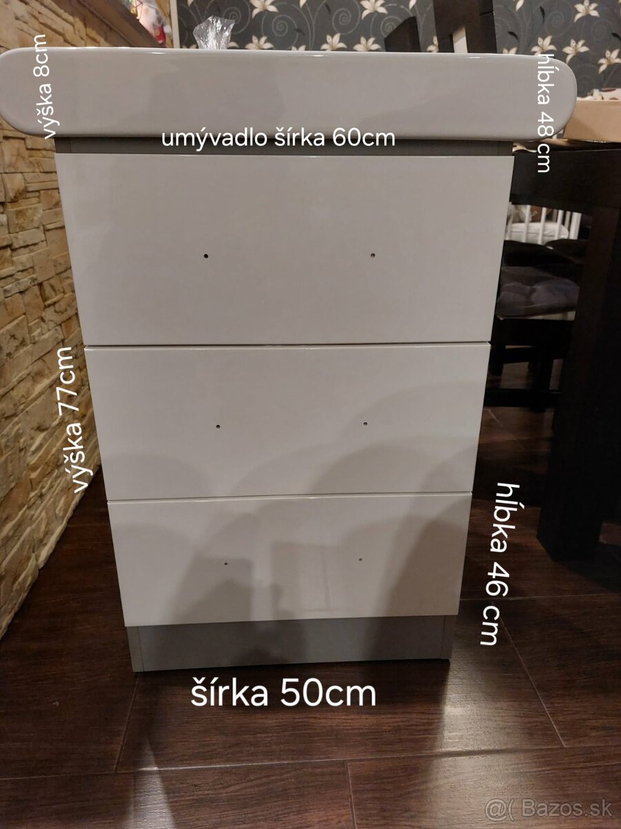 Kúpeľňova skrinka - 4