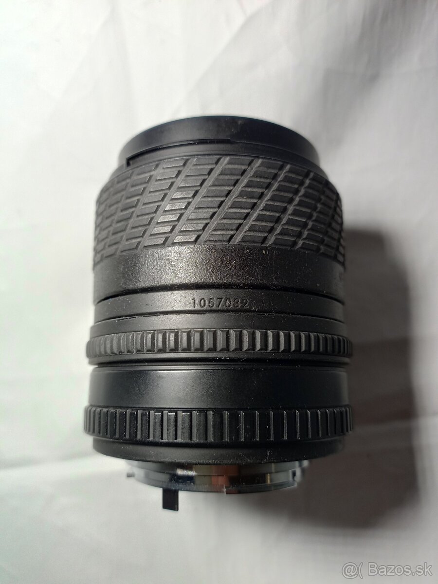 Sigma UC Zoom 28-70mm 1:3.5-4.5 na Minoltu - 4