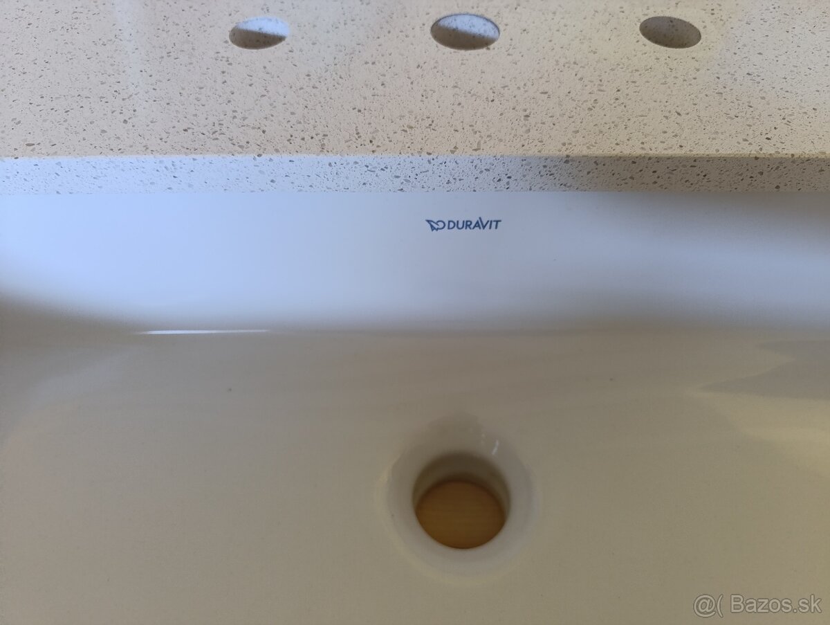 Umývadlový pult z Quarelly s umývadlom - 4