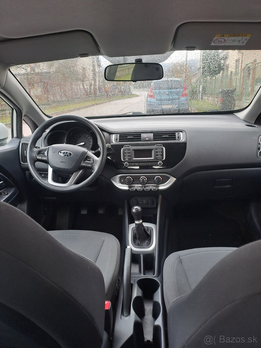 Predám KIA RIO sedan 1,2 málo jazdená - 4