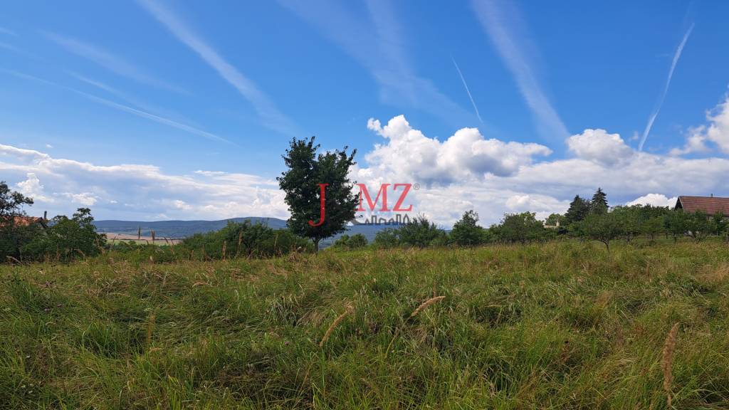 Rekreačný pozemok 2.750 m2, šírka 21 m, Jabloňovce (SM - 860 - 4