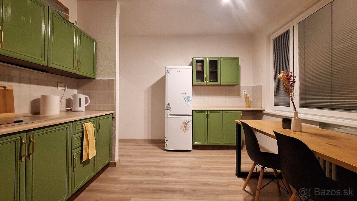 Prenájom 1 izbového bytu na Sliači, okamžite voľný - 4