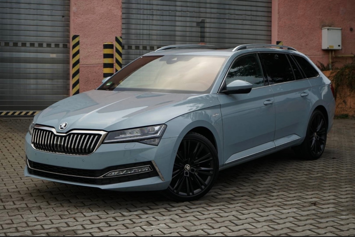 ✔️ Škoda Superb Combi 2.0 TDI SCR L&K DSG - 4