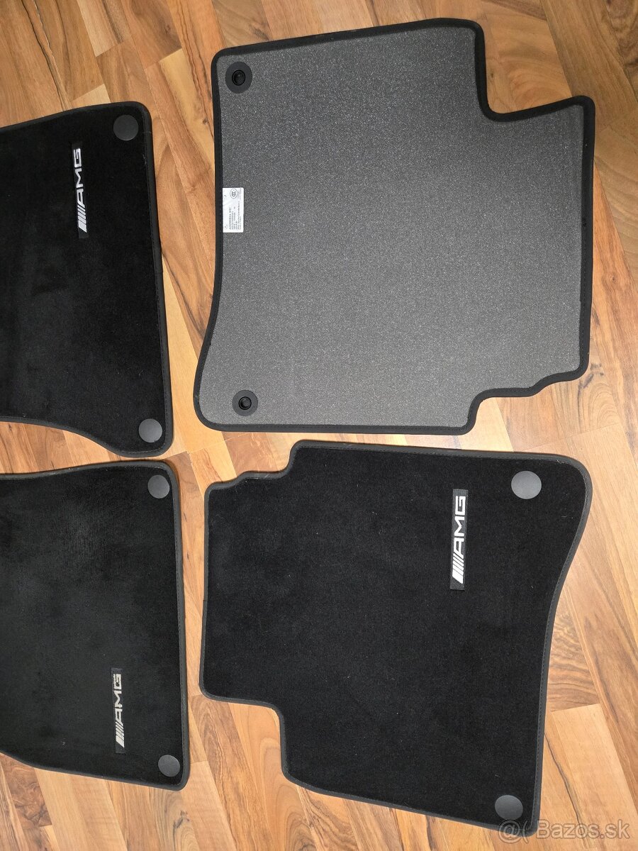 Koberčeky Mercedes AMG - 4