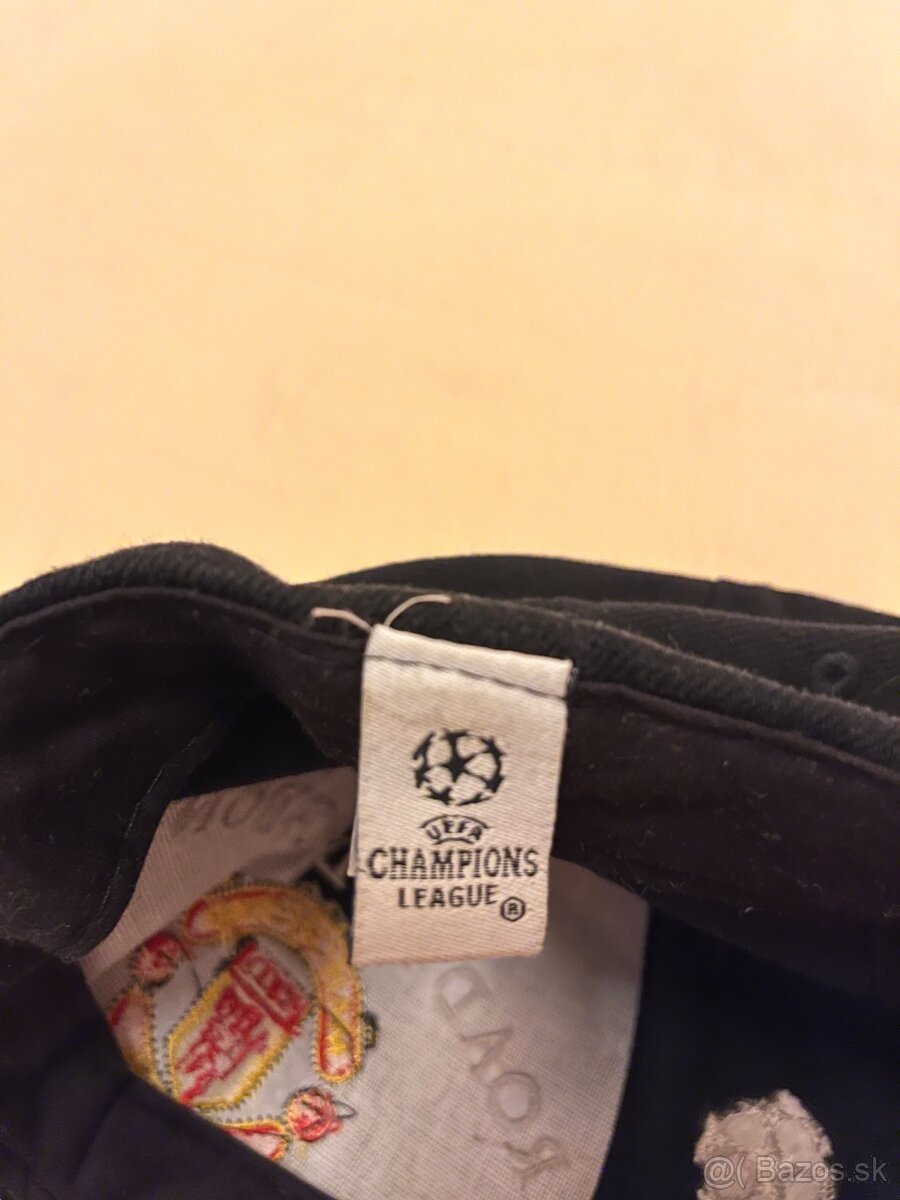 Manchester United - 4