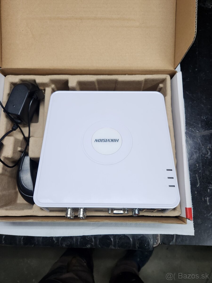 Predám videorekordér Hikvision 7100 series - 4