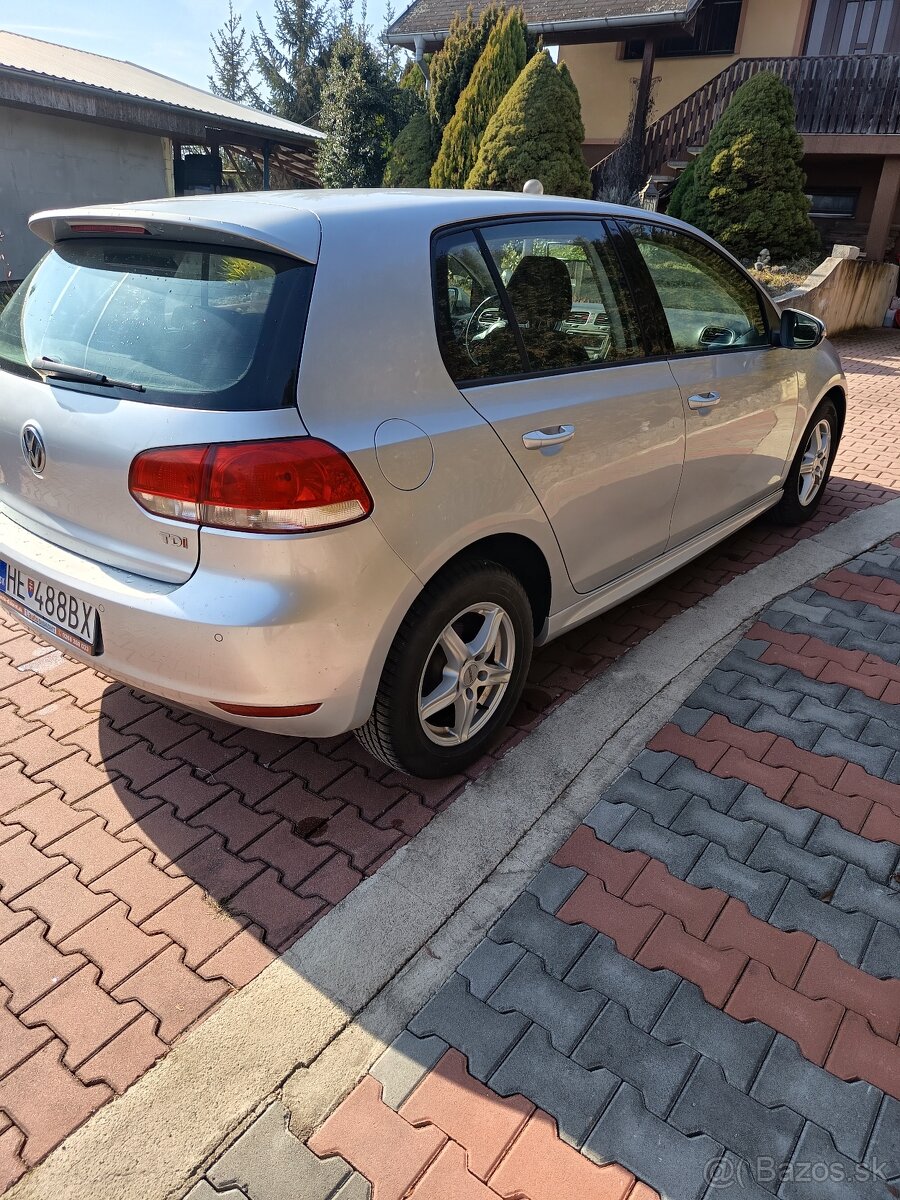 Golf 6 - 4