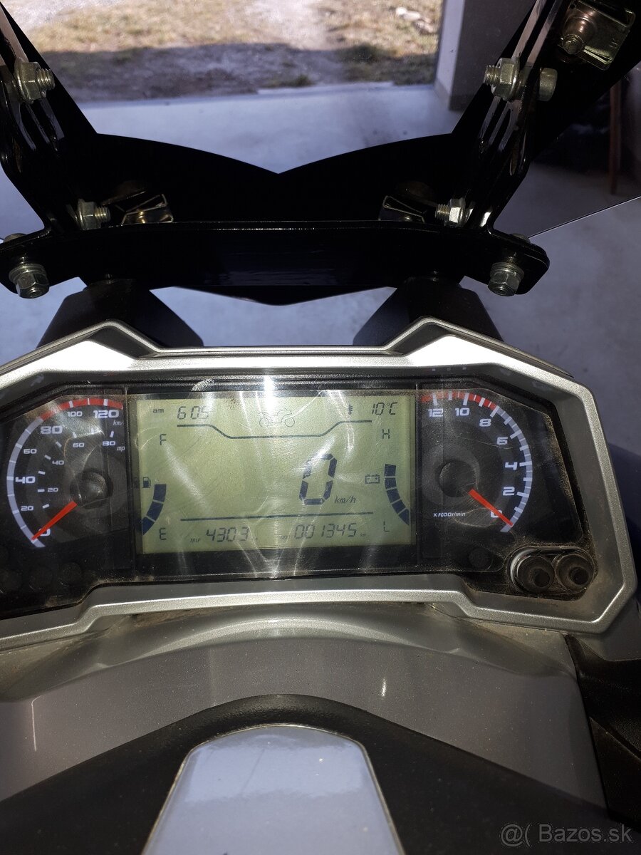 Predám skuter Longjia Easymax 125 - 4