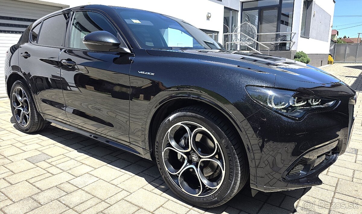 Alfa Romeo Stelvio 2,2 Nero Vulcano Edition Q4 - 4