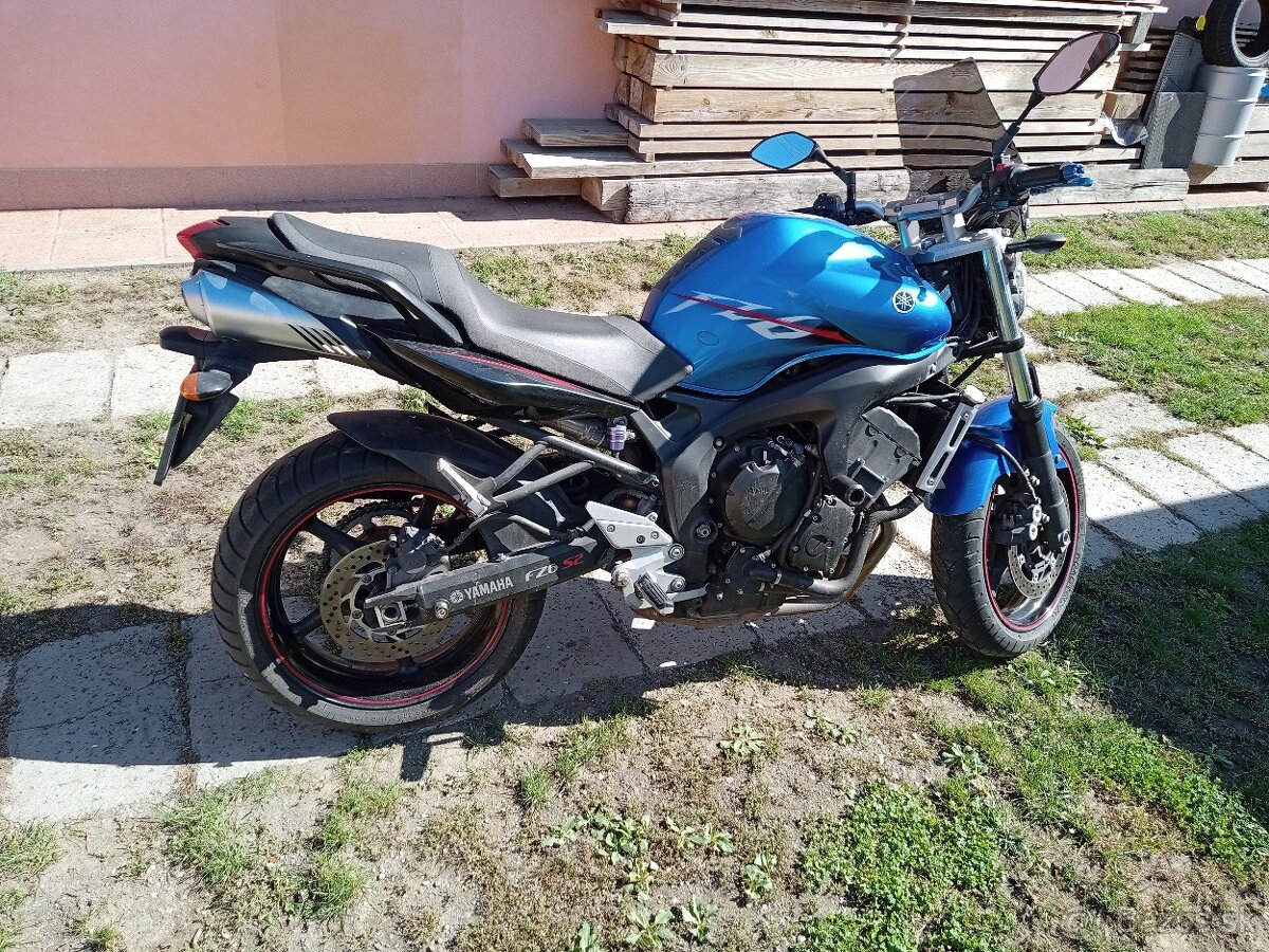Yamaha FZ6 S2 - 4