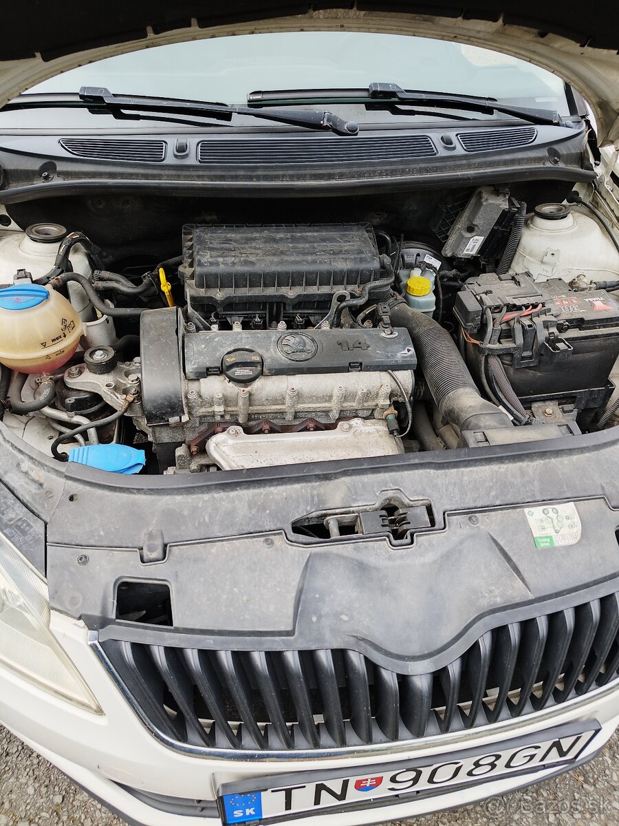 Škoda Roomster,1,4 16v facelift - 4