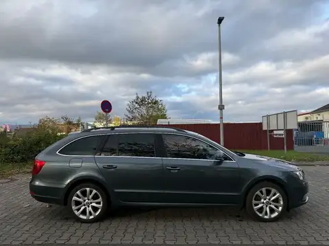 Škoda Superb - 4