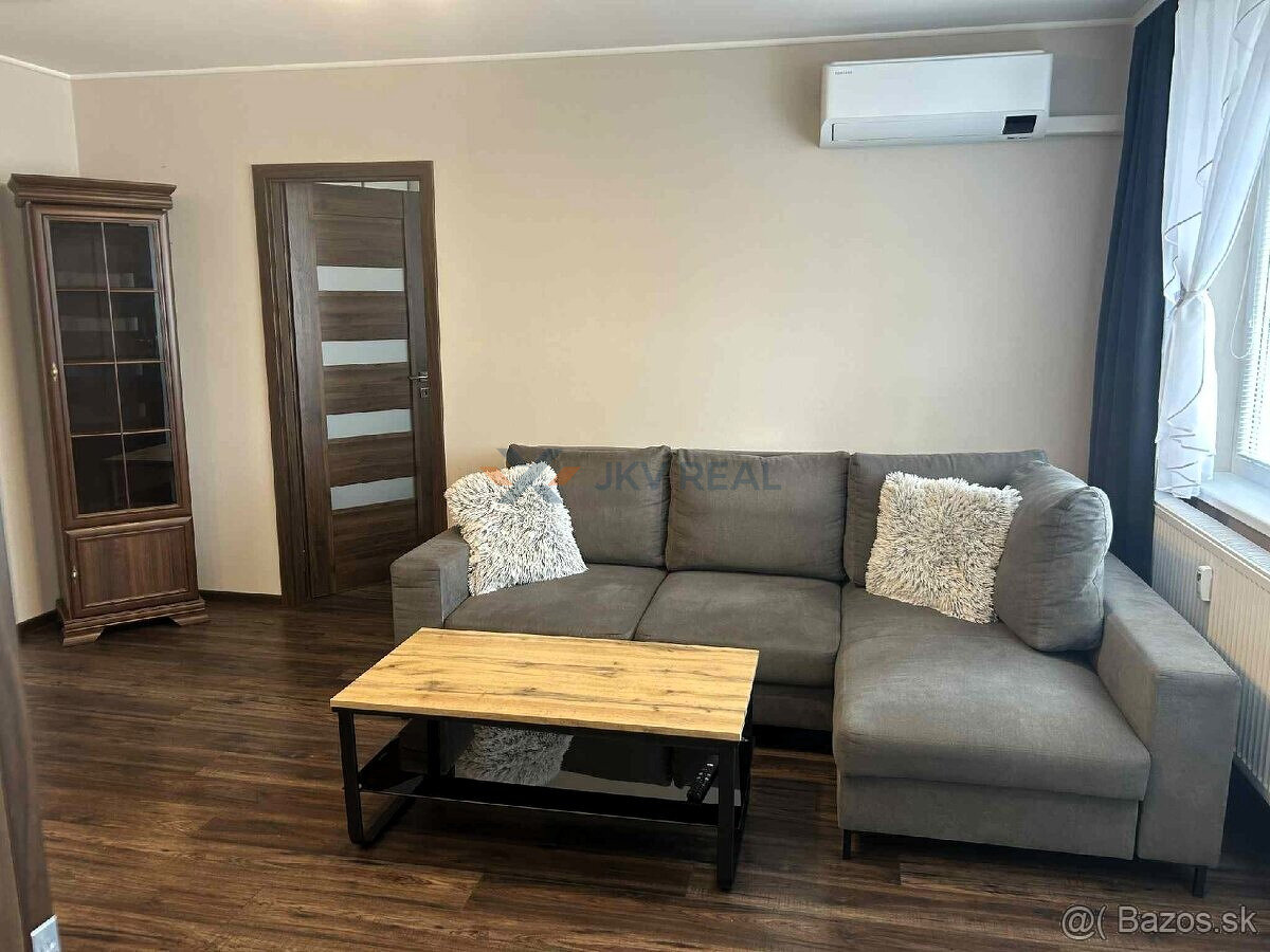 Na prenájom 3 - izbový kompletne zrekonštruovaný byt ul. Puš - 4