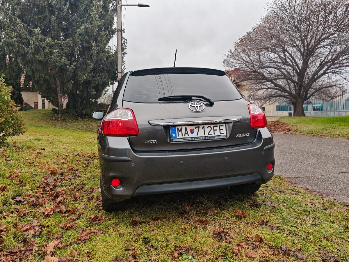Toyota Auris 1.6 - 112.610km - 4