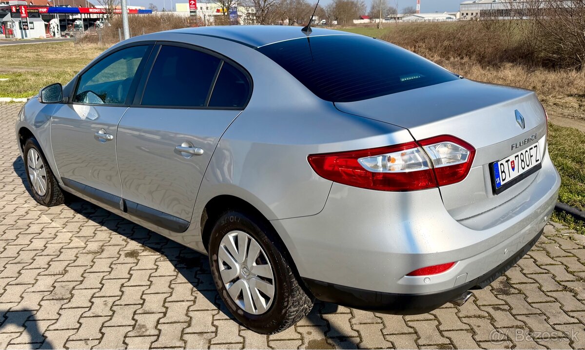 RENAULT FLUENCE 1.6 benzín - 4