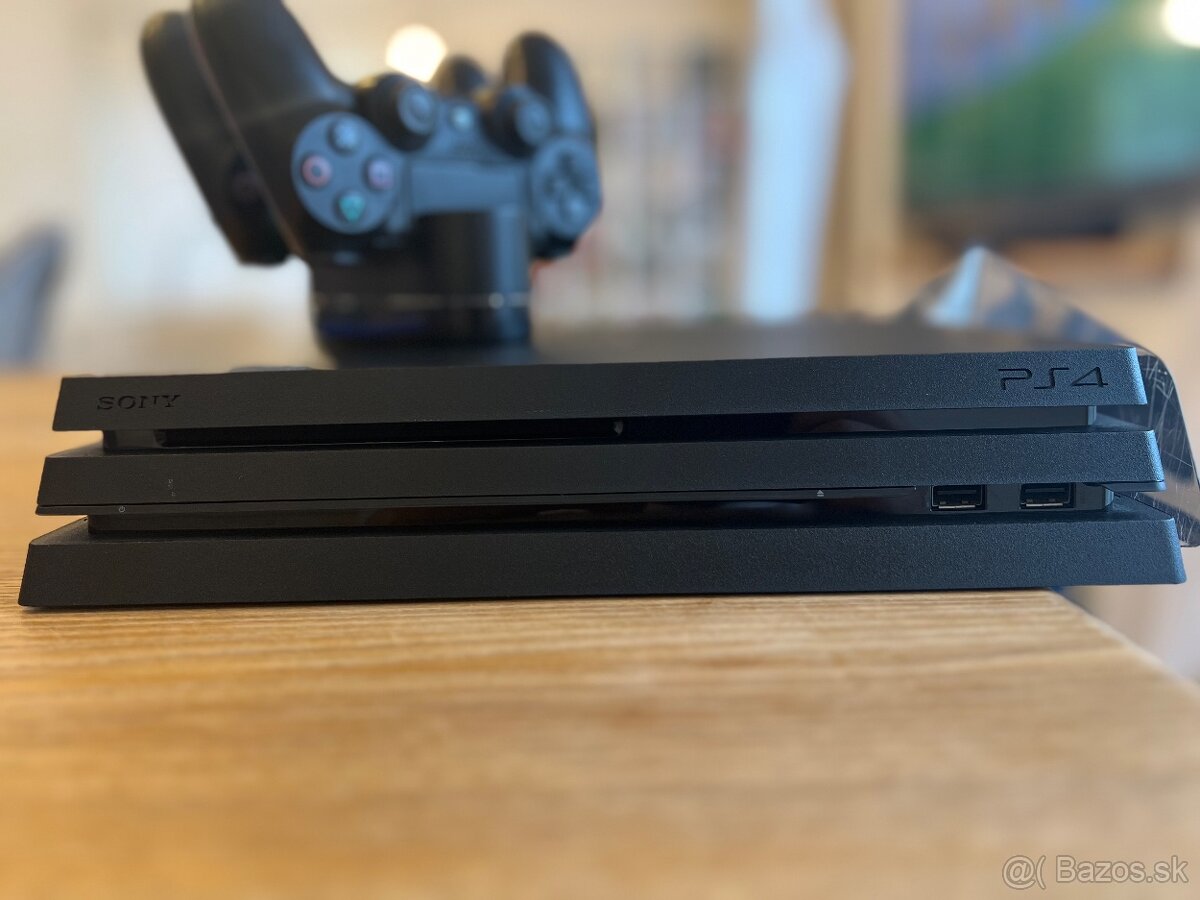 PS4 Pro 1TB - 4