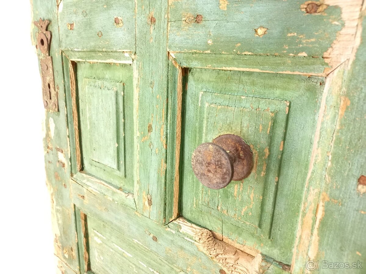 Starožitné drevené dvere - staré masívne dvere na stenu - 4