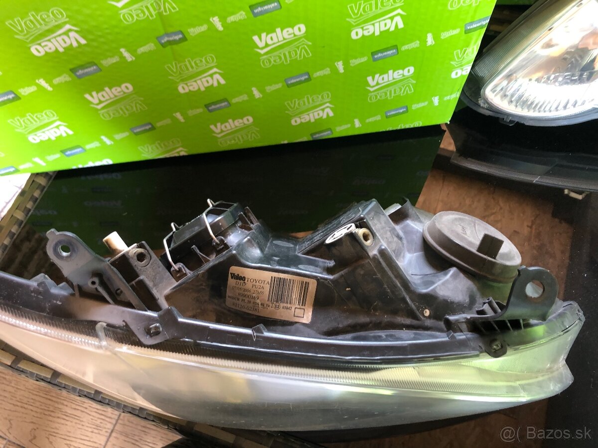 Svetla Toyota Corolla E 12 hachbak 2006 - 4