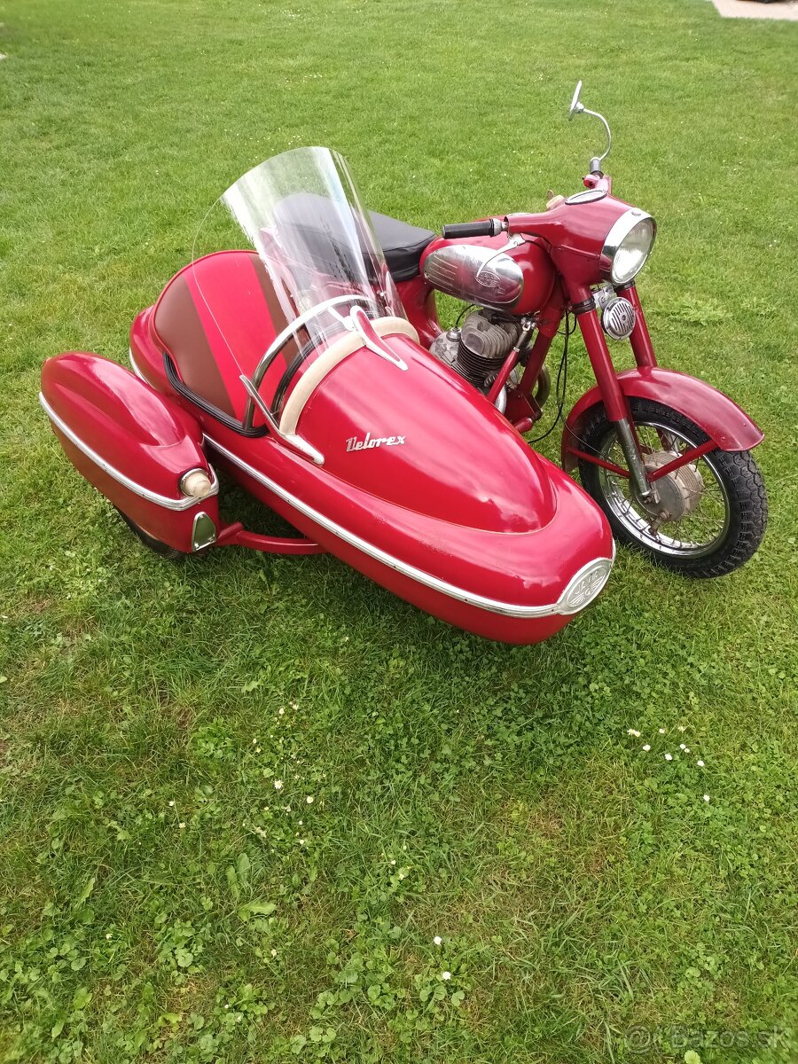 Jawa 350 se sajdou Velorex - 4