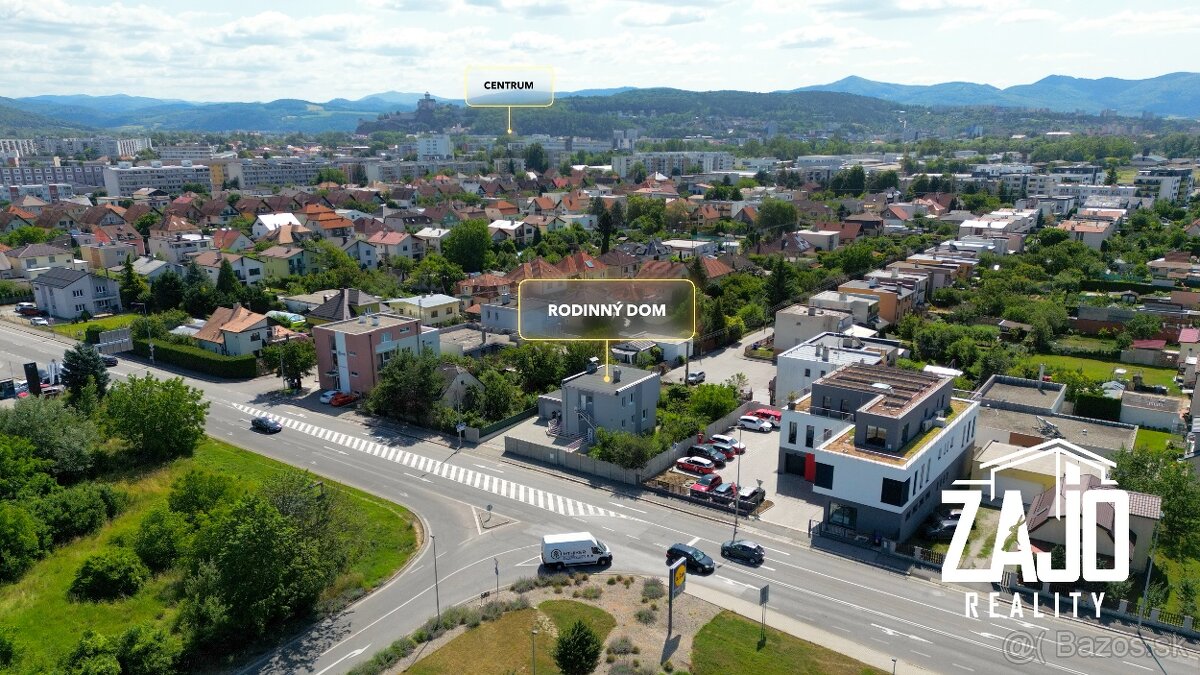 Na predaj priestranný rodinný dom s dvoma bytovými jednotkam - 4