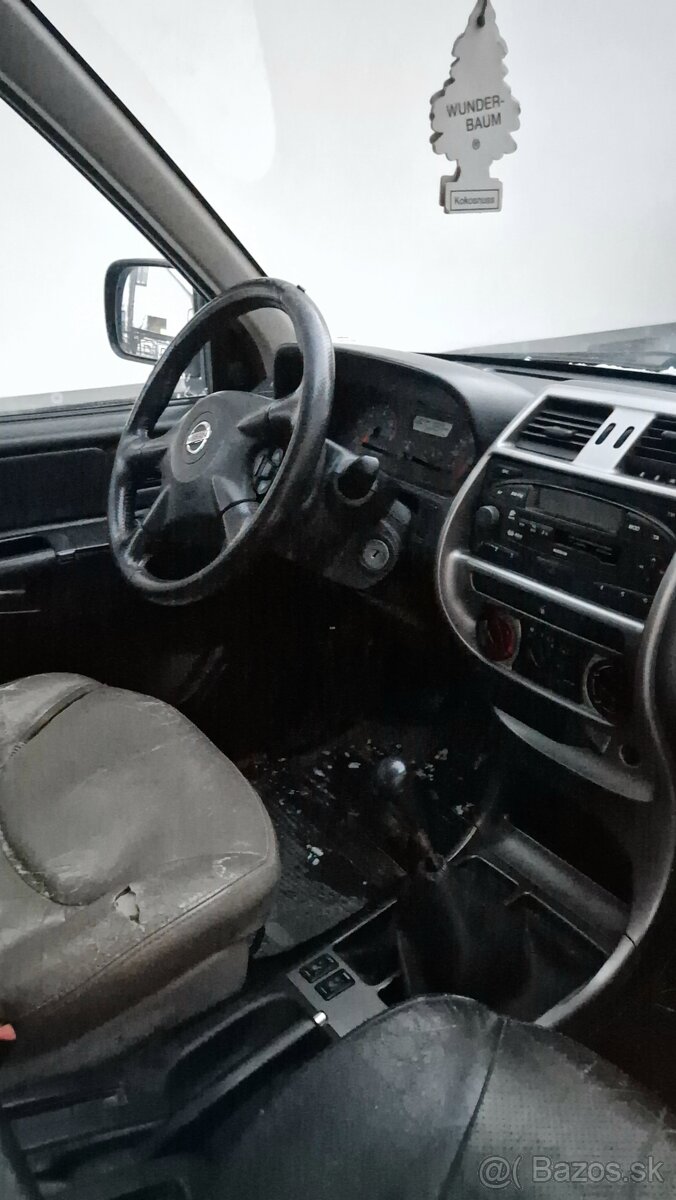 Nissan terrano - 4