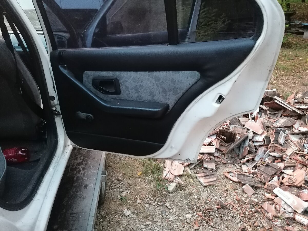 Peugeot 306 rozpredám lacno - 4