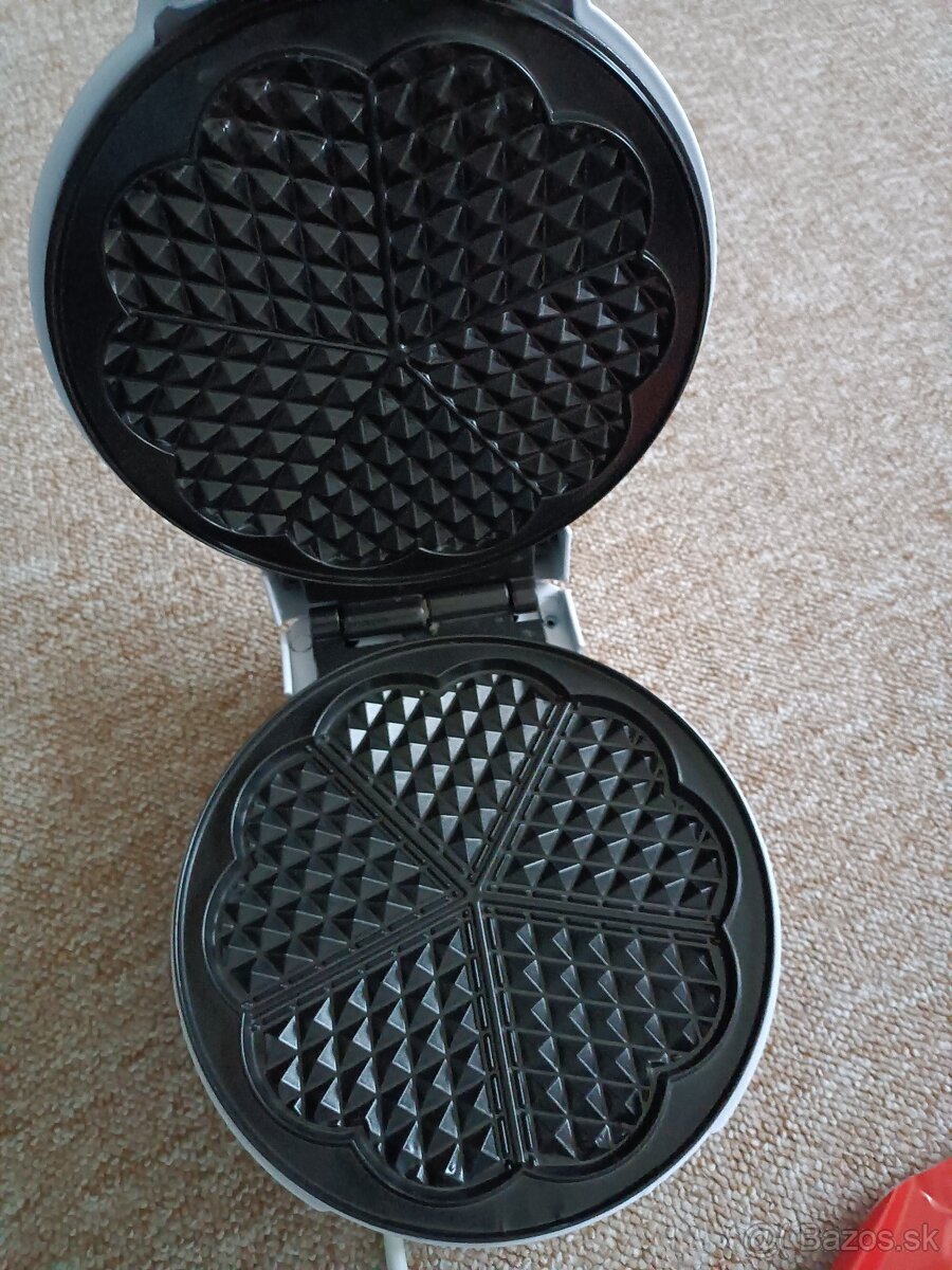 Predám waflovač Clatronic - 4