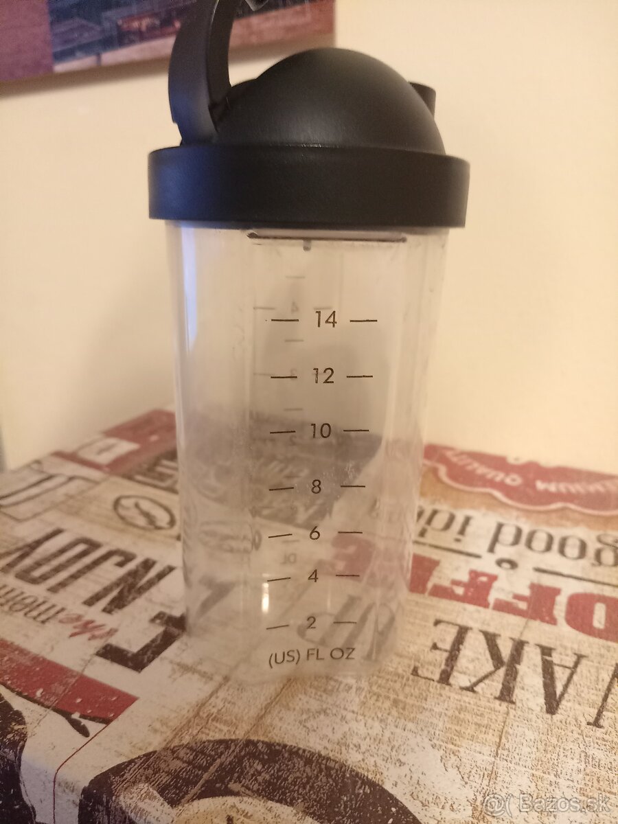 tupperware šejker - 4