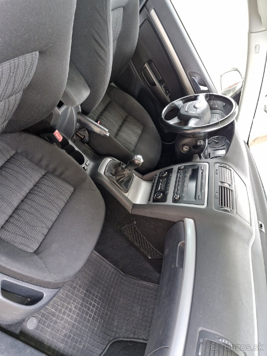 Škoda octavia 2 kombi - 4