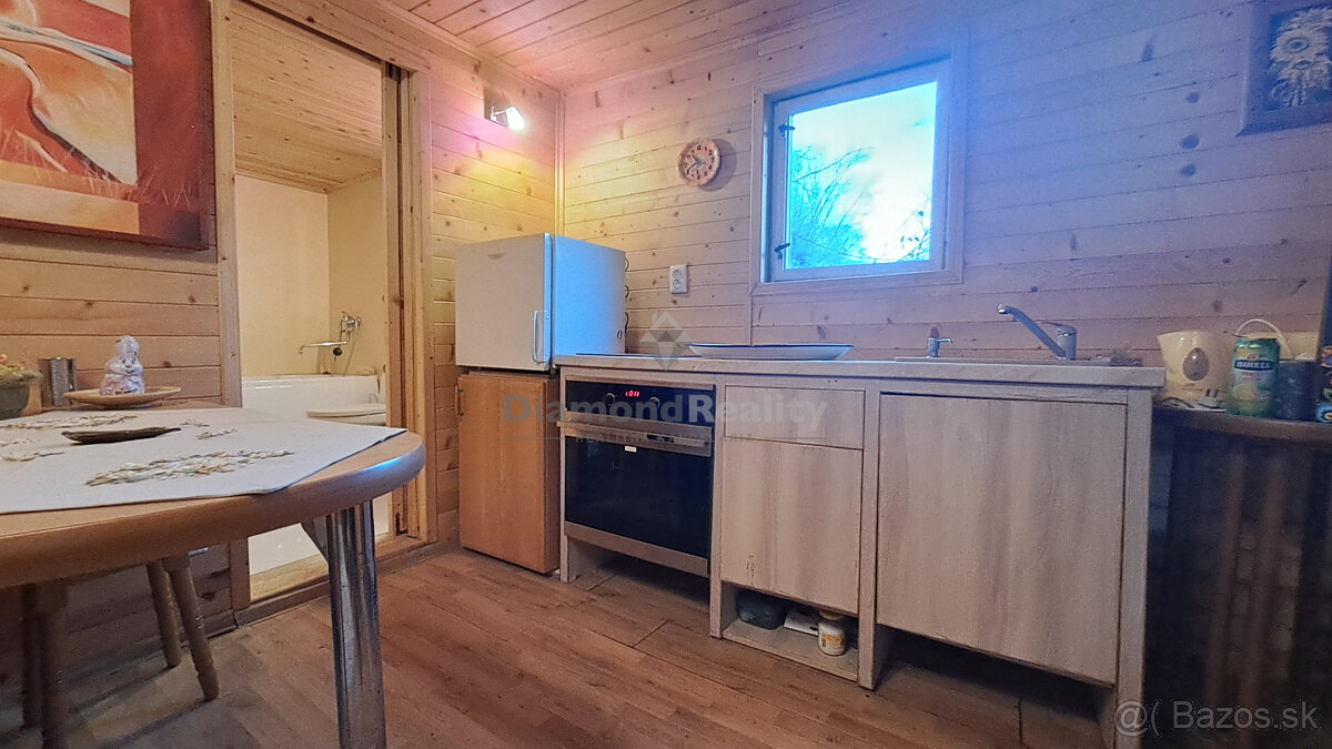 Pozemok s chatou v Myslave - 4