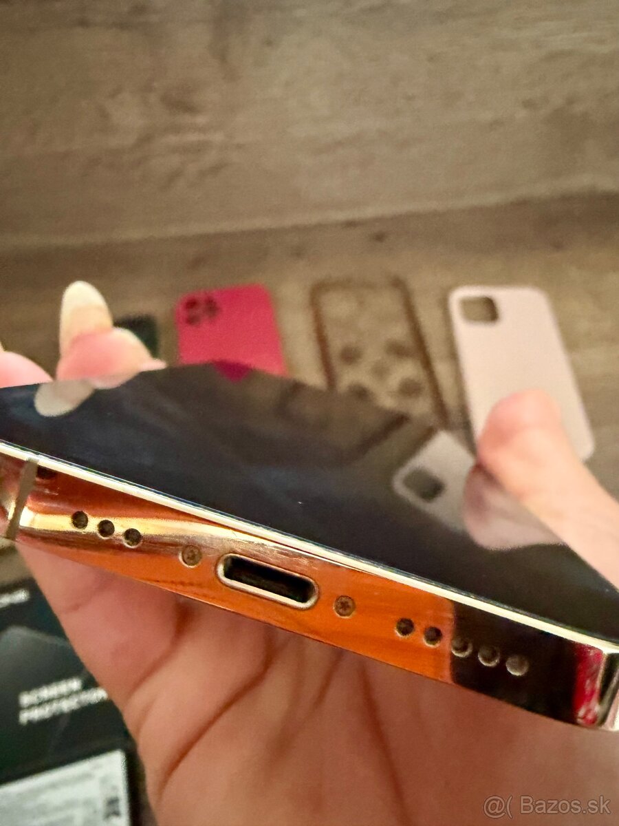 iPhone 12 Pro zlatý 128GB - 4