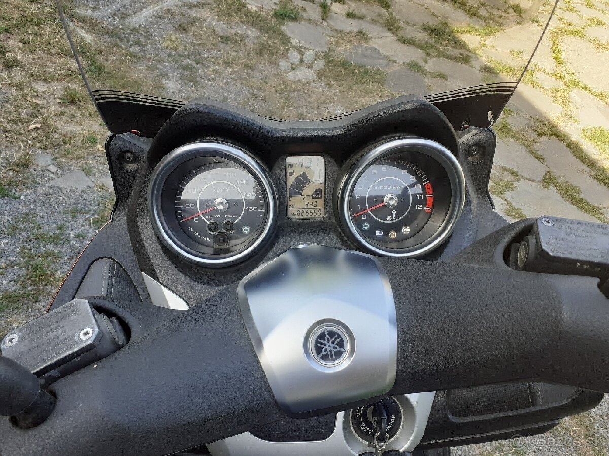 Yamaha xmax 125 - 4