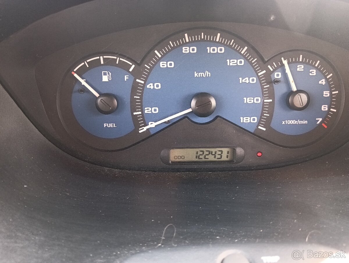 Predám Spark 0.8 r.v 2006 STK do10. 2027 - 4