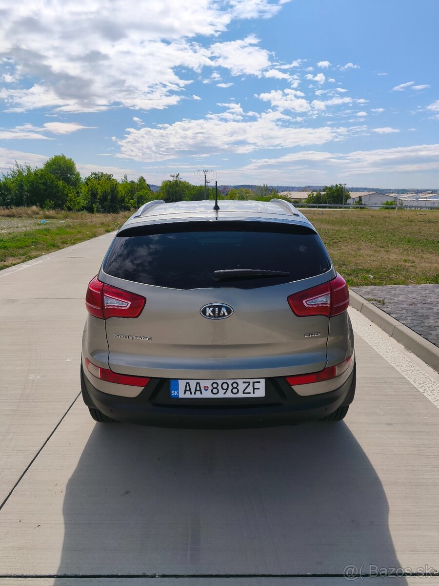 Kia Sportage 2.0 crdi 4x4 - 4
