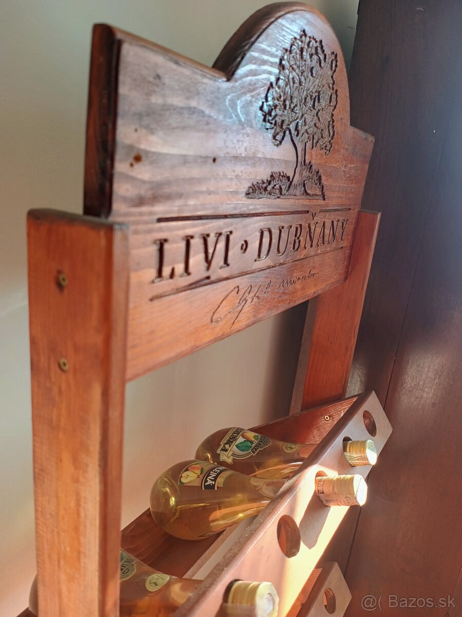 Stojan - drevený regál na víno. - 4
