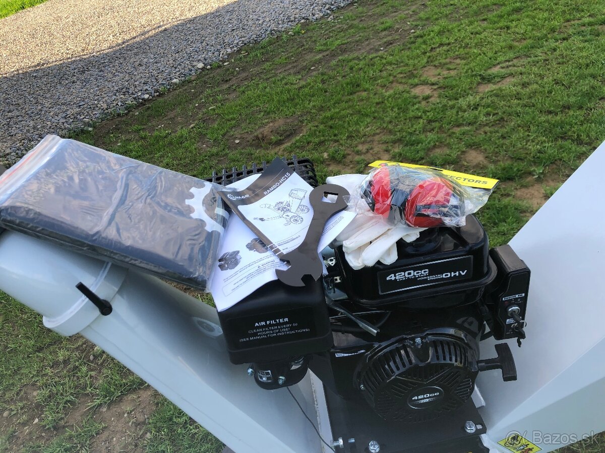 Štiepkovač dreva LUMAG, šírka rezu 15 cm, z Nórska, 16 km, 2 - 4