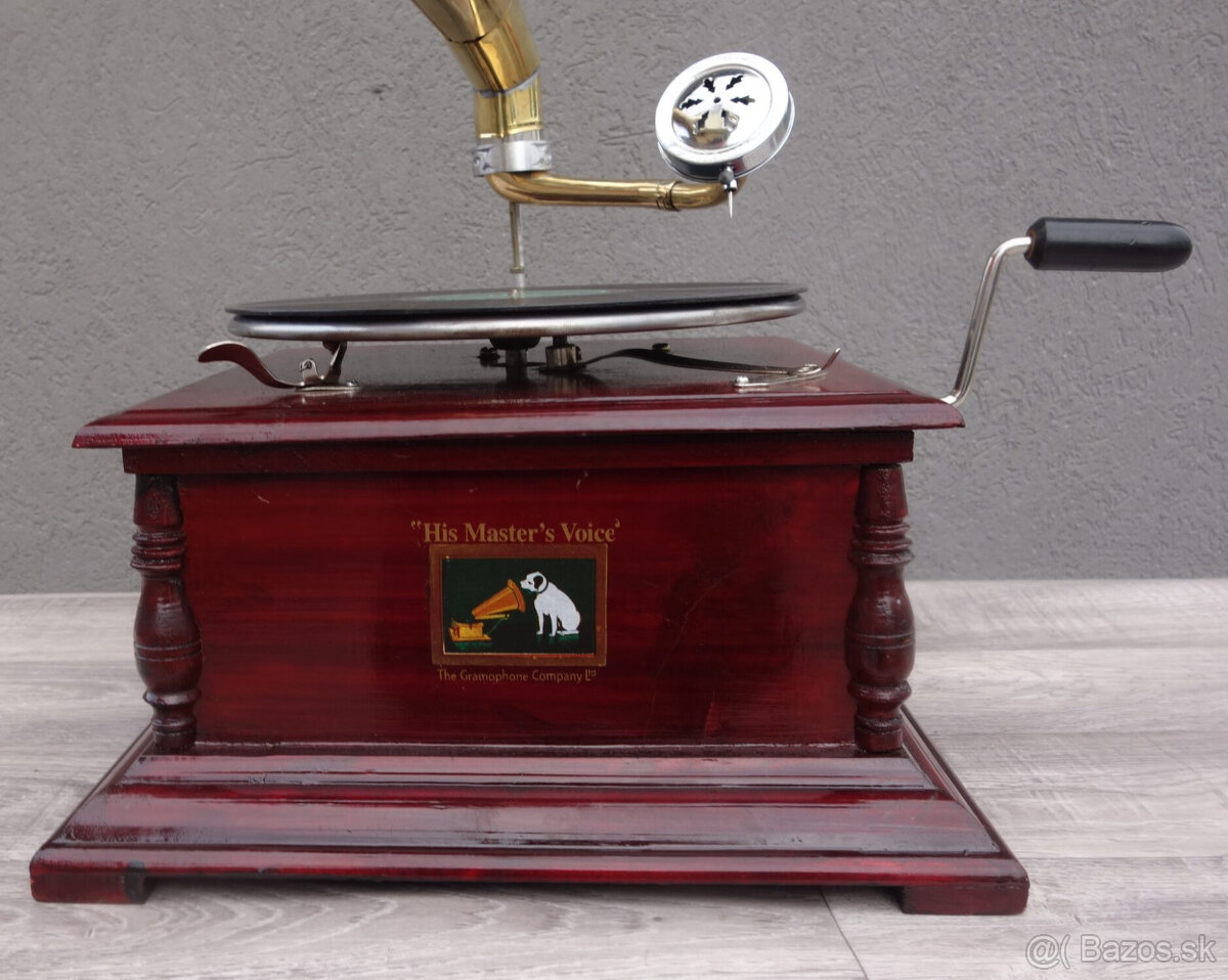 Gramofón retro. - 4