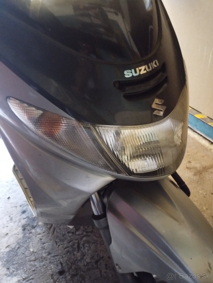 Suzuki burgman 250 - 4