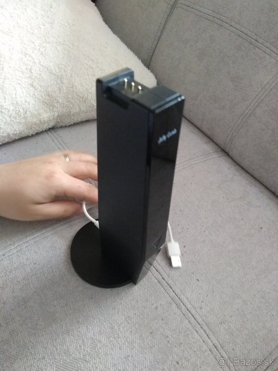 Nabíjacia stanica Jelly Comb - 4