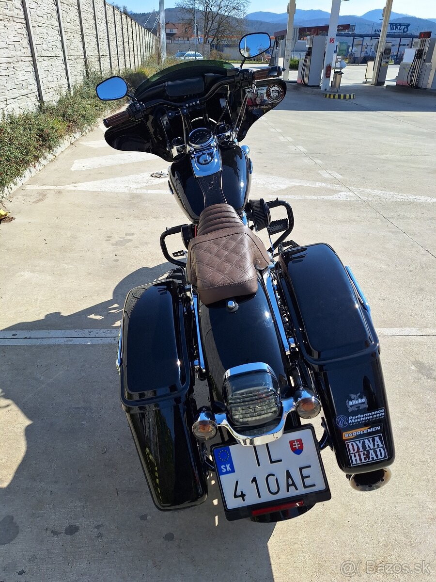 Harley Davidson Dyna FLD - 4