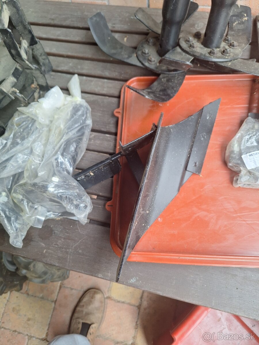 Pluh re rotavator Hecht 785 - 4