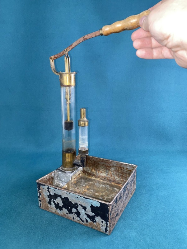 Funkčný mechanický školský model - čerpadlo pumpa - 4