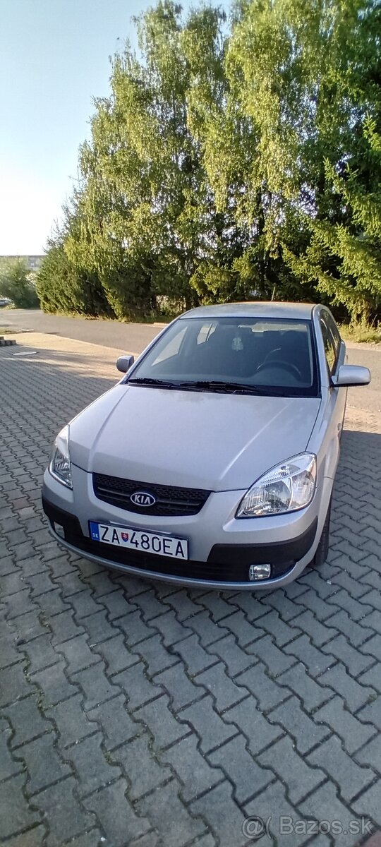 Kia Rio 1.4 71kW, r.v.10/2008, 89623km, benzín - 4