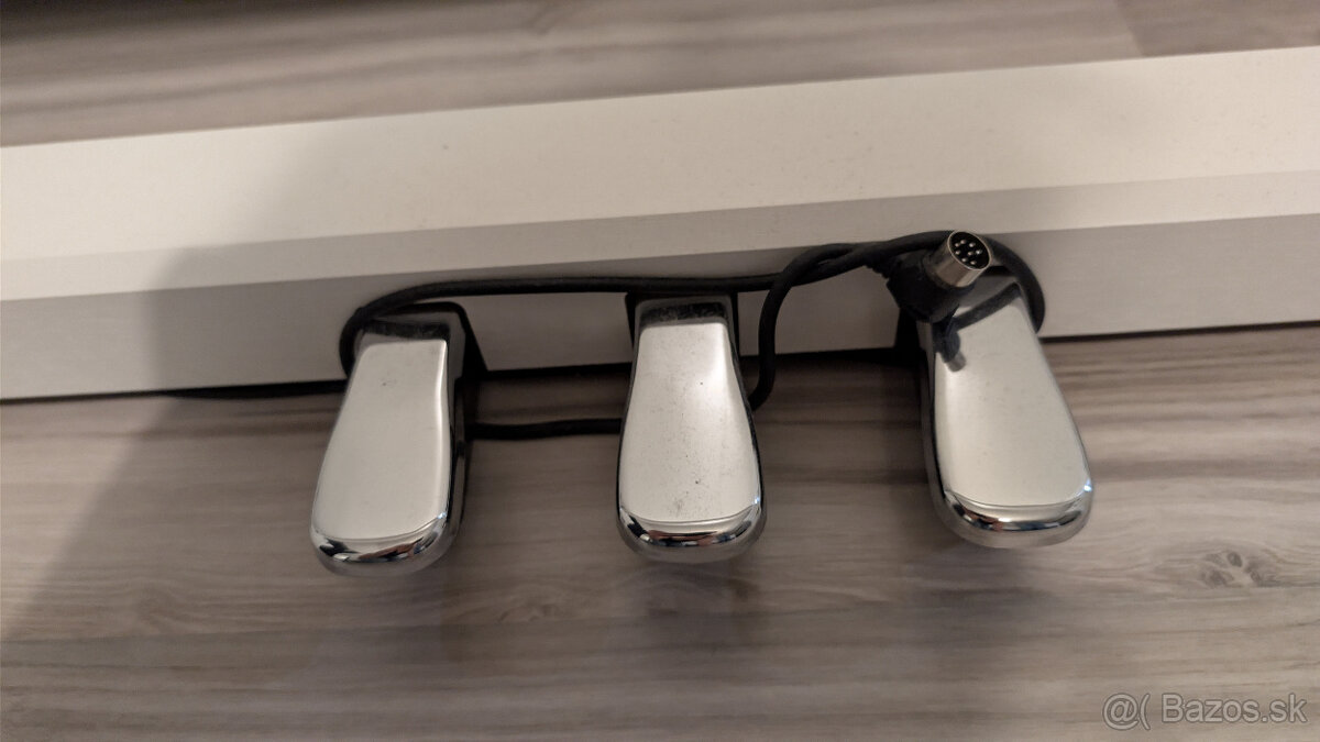 Roland KSC 70 Drevený klávesový stojan s pedálmi - 4