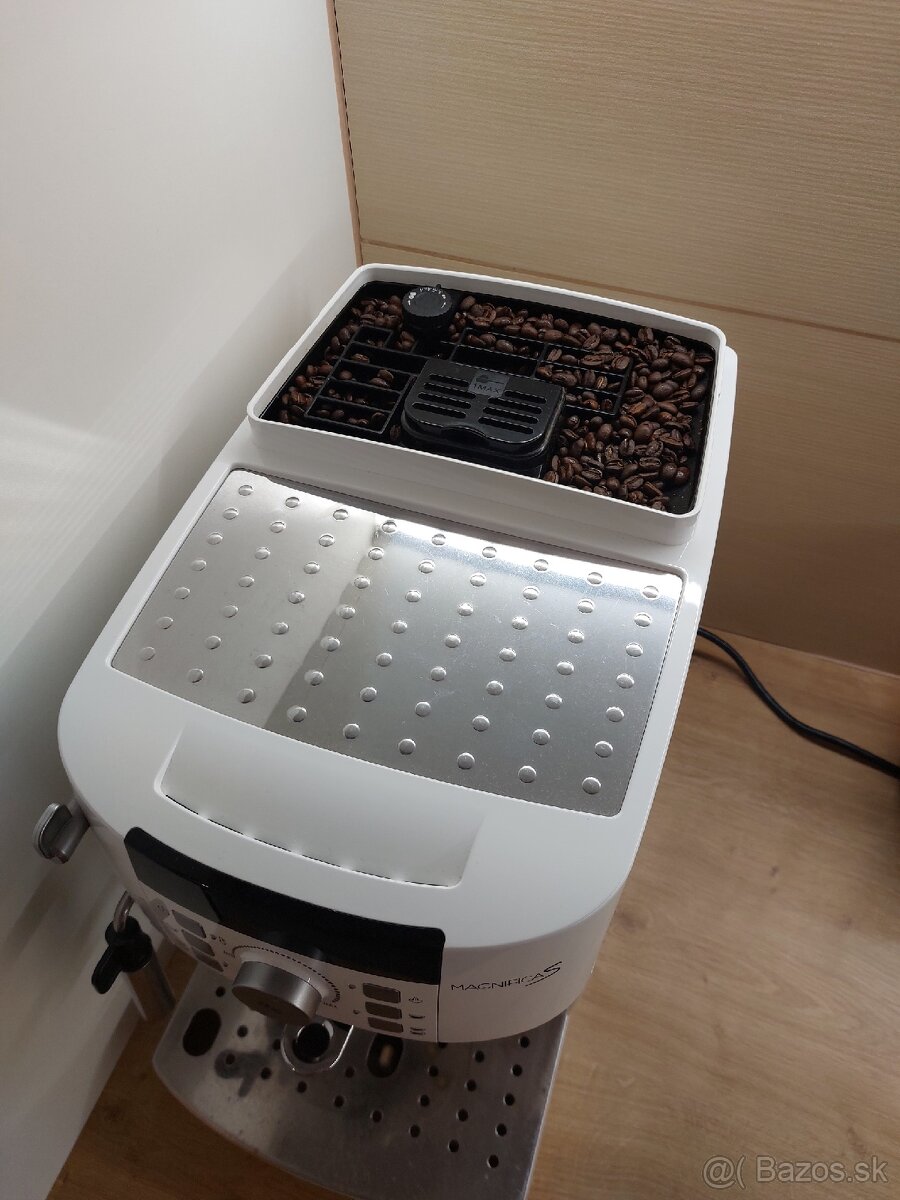 Kávovar delonghi - 4
