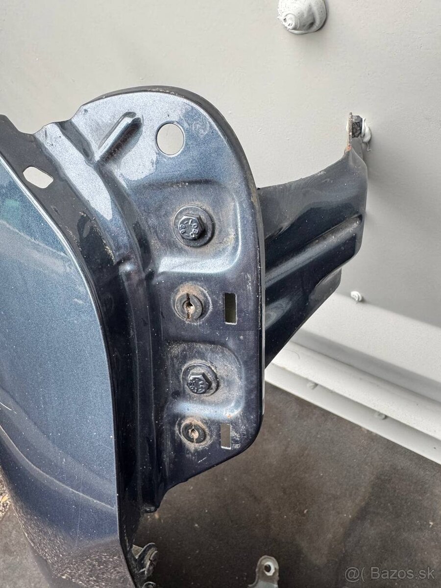 VW Golf VI (2008 – 2013) - Predný pravý blatník - 4