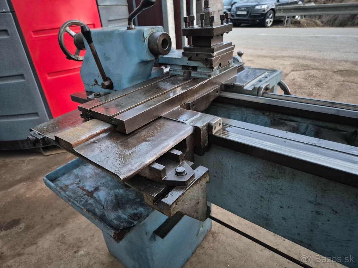 Sústruh SV 18 RA - 4